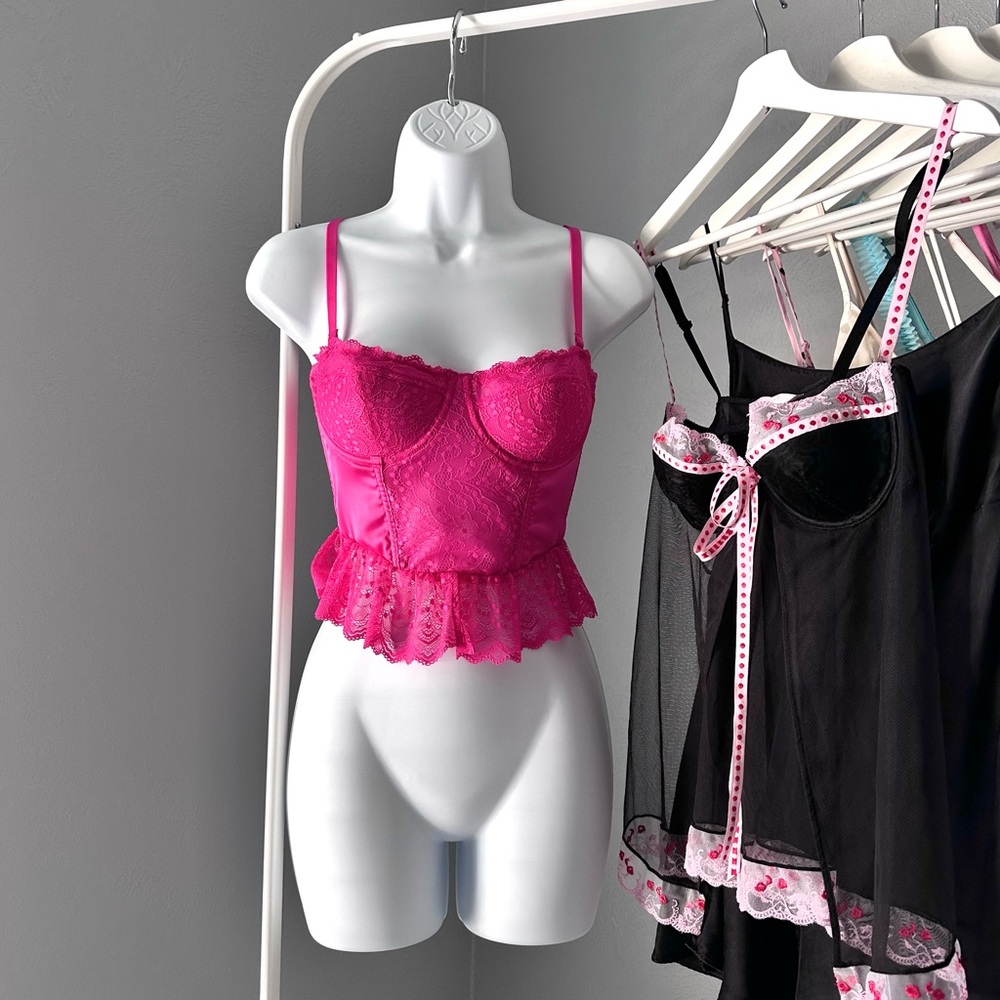 Adorable Pink Lace Bustier Top